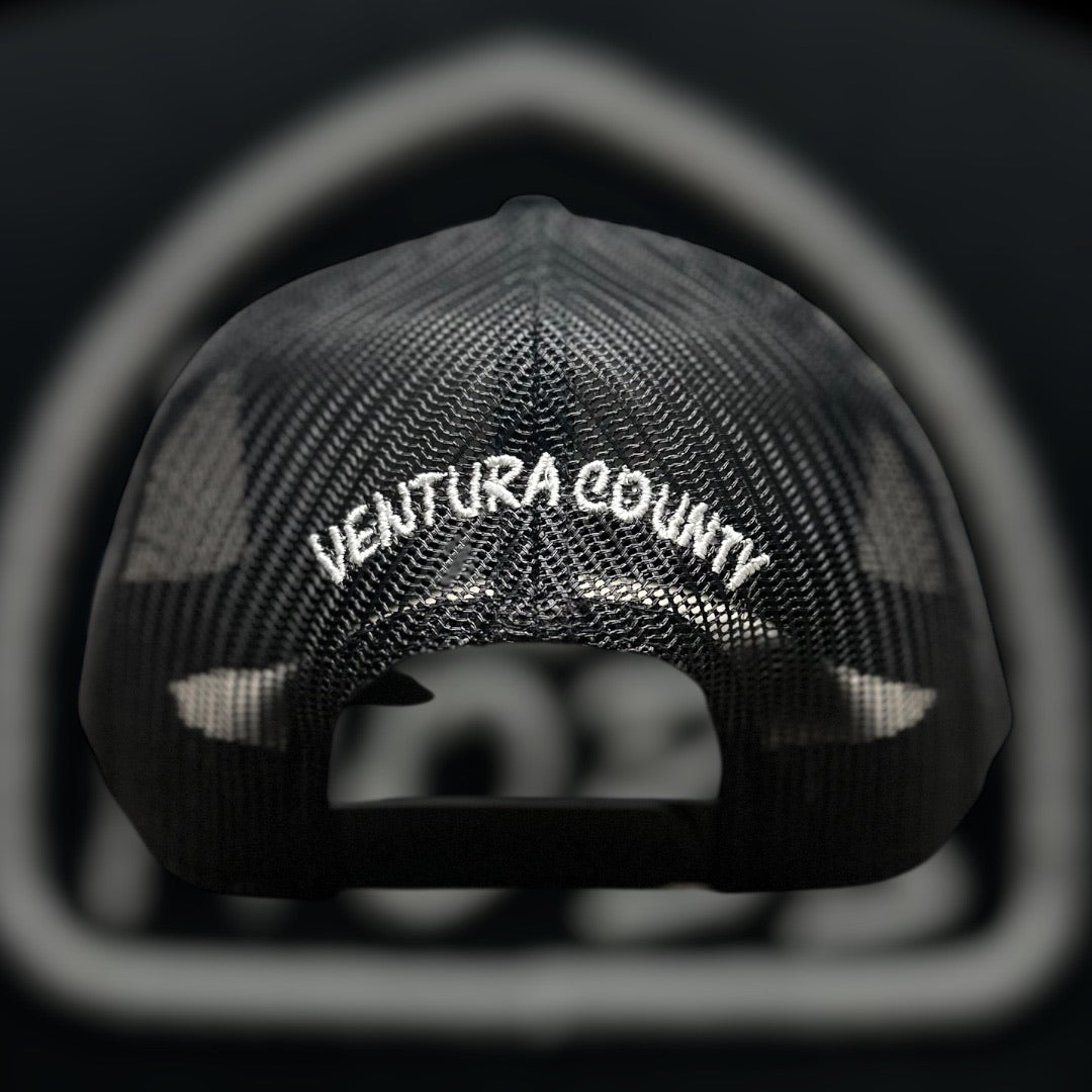 126MOBB CO. "BOLD & HOLLOW" TRUCKER HAT (CURVED-BRIM)